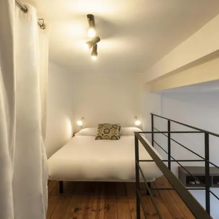 San Leandro De Oasis En El Centro * Seville